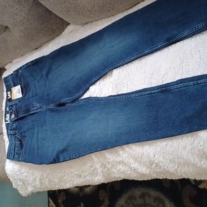 NWT- Lee high waisted